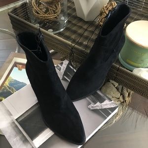 Brand new Chic Cowboy style